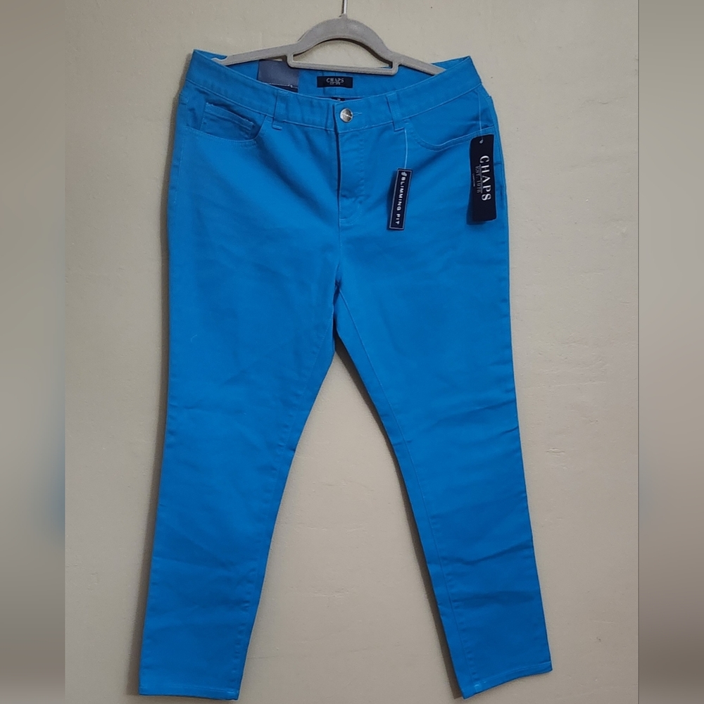 NWT! Chaps woman's slimming fit Size 10